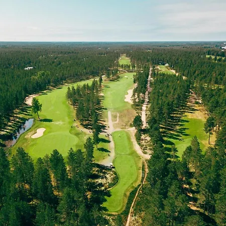 Lomahuoneisto Kalajoen Hiekat C 6 別荘 *