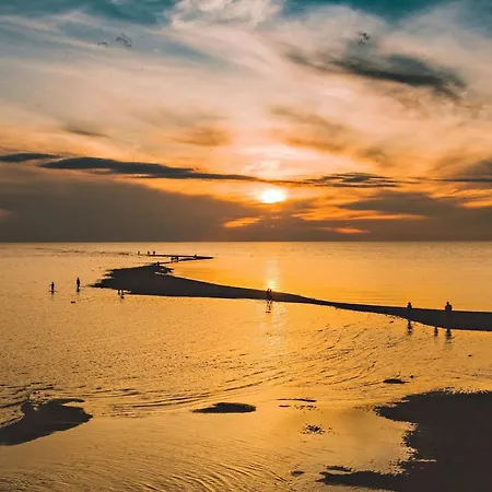 Lomahuoneisto Kalajoen Hiekat C 6 別荘 *